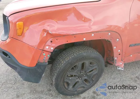 2018 Jeep Renegade Upland Edition 4X4 z USA, uszkodzony, nr VIN ZACCJBABXJPH53701